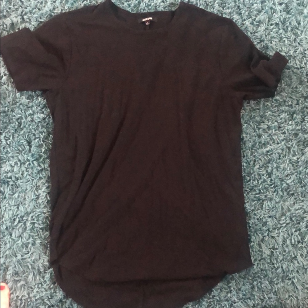 Men’s black wide neck long tee